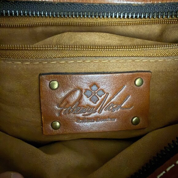 Patricia Nash London Saddle Bag Brown Cross body - Picture 3 of 10